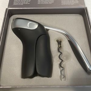 OXO Vertical Lever Corkscrew. Stainless steel. 2.6” x 7.7” x 7.3”
